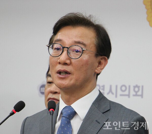 전재수 전격 사퇴, 박형준민주당 대진표 균열···부산 정치 지형 출렁